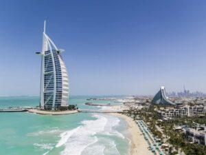 Are you looking for a rich and luxurious experience that can take your vacation to the next level? You don't need to search anywhere else. We'll walk you to Burj al-Arab in Jumeirah, Dubai, and show you how to enjoy its exclusive benefits.